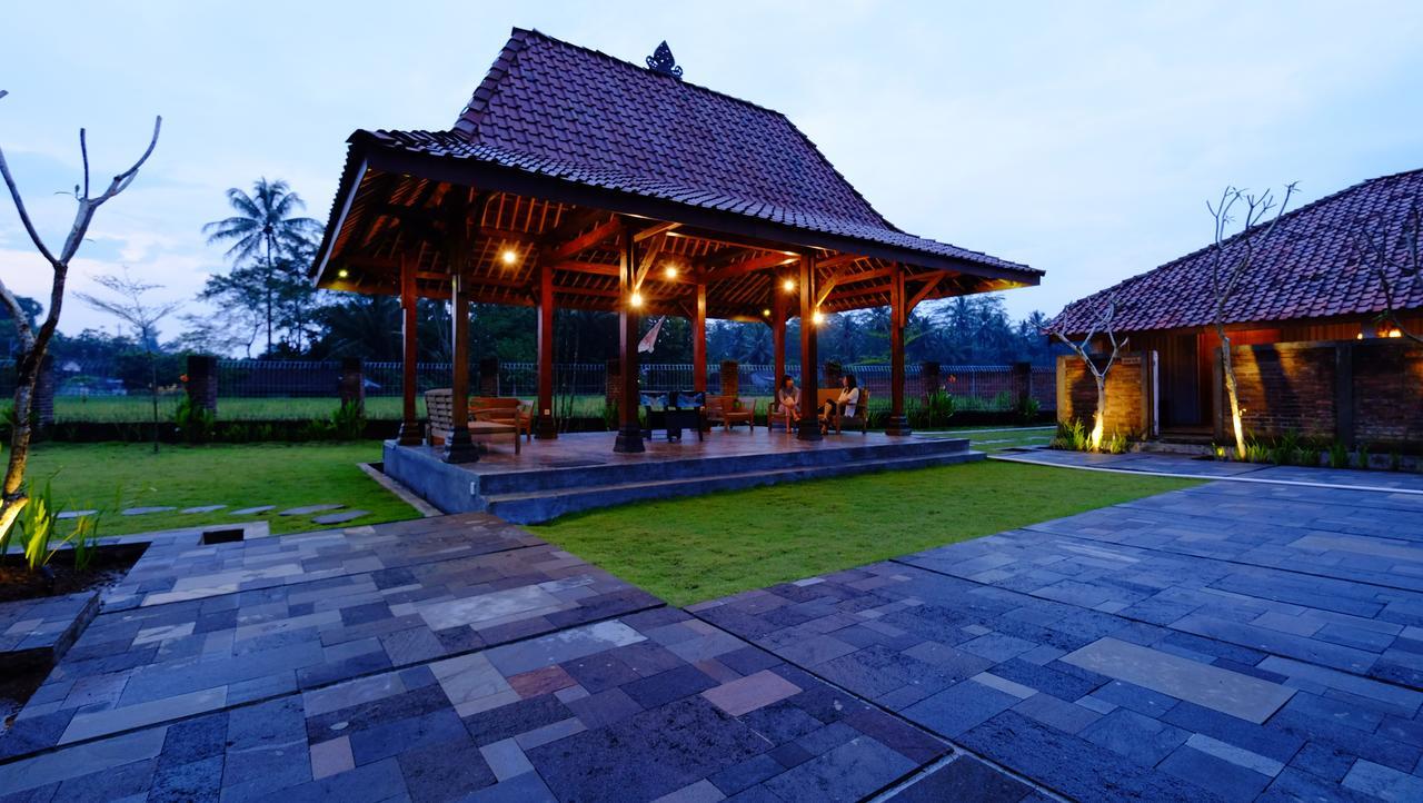 Shankara Borobudur Magelang Esterno foto