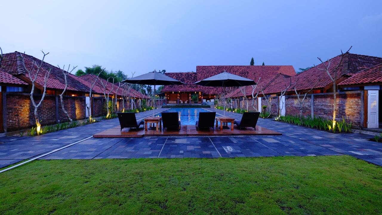 Shankara Borobudur Magelang Esterno foto