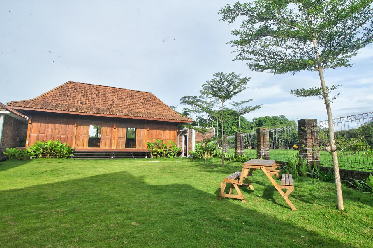 Shankara Borobudur Magelang Esterno foto